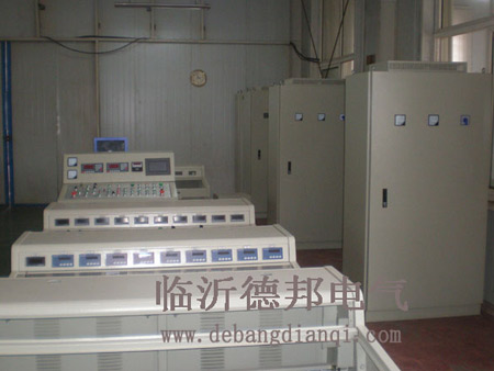 PLC、觸摸屏控制系統(tǒng)212